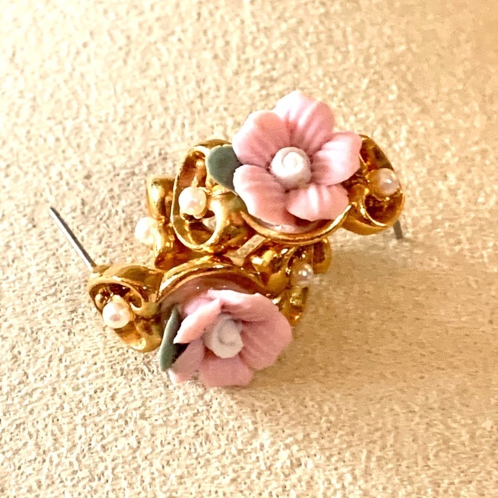 Rose PEARL Vintage AVON EARRINGS - Picture 4 of 8